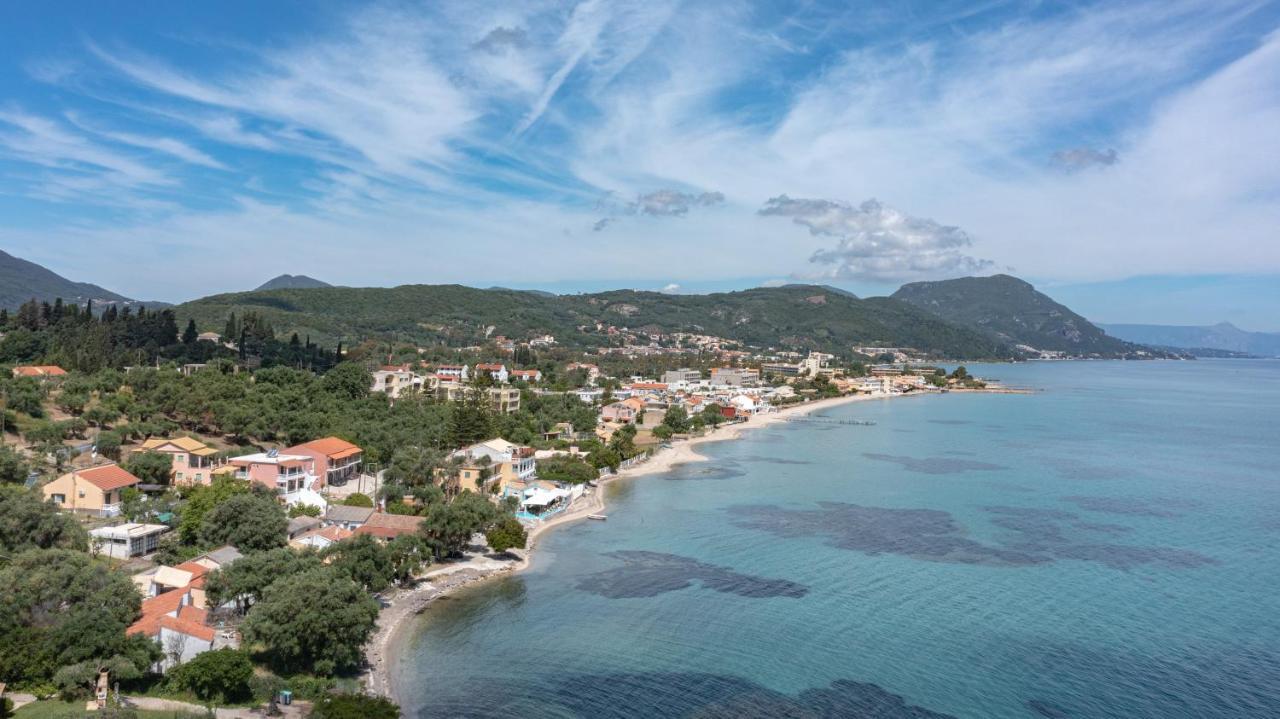 Eden Sea View Apartamento Mesongí