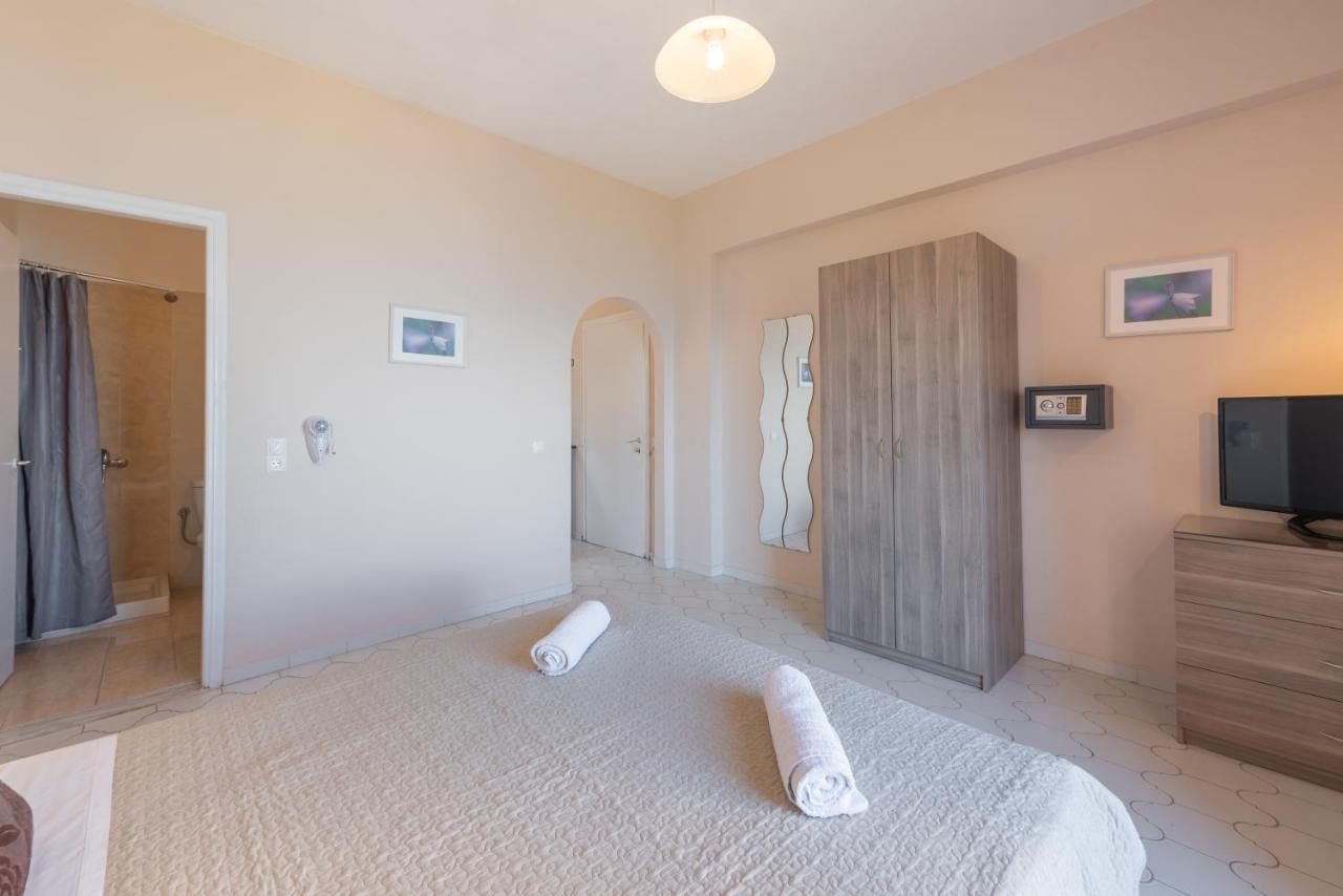 Eden Sea View Apartamento Mesongí