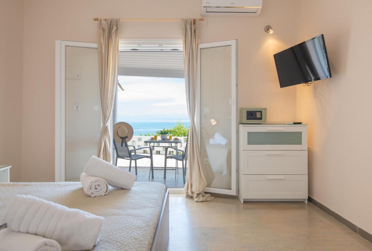 Eden Sea View